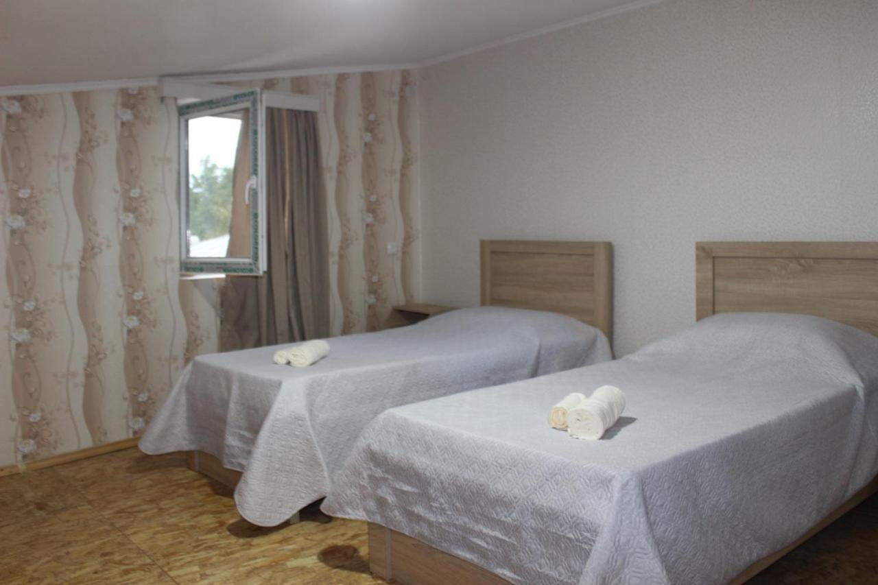 Guest House Katerina Kutaisi Esterno foto